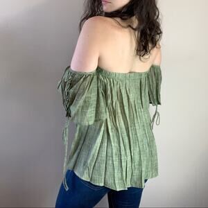 Boho crinkle off shoulder top green
